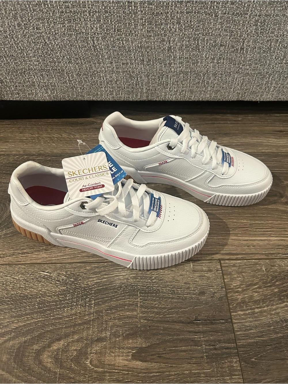 Skechers White Low-Top Sneakers with Pink & Navy Accents, size 7